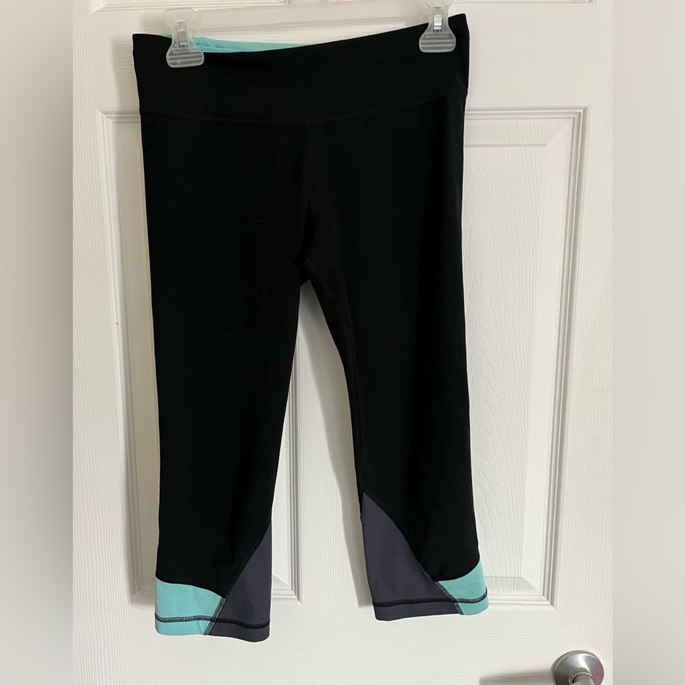 Under armour leggings, small